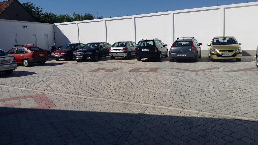 Guesthouse Vila Nova Morovic Екстер'єр фото